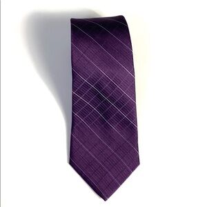 Calvin Klein purple 100% silk men’s necktie